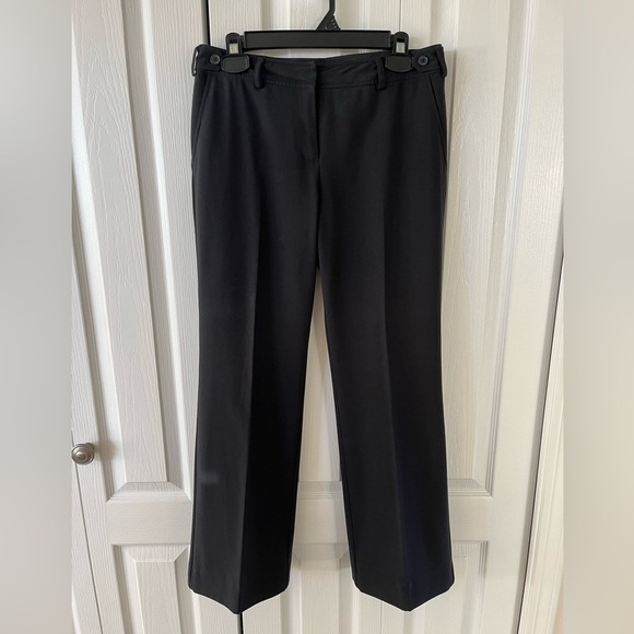 Yzza Pants - Yzza Mid-Rise Pleated Trousers